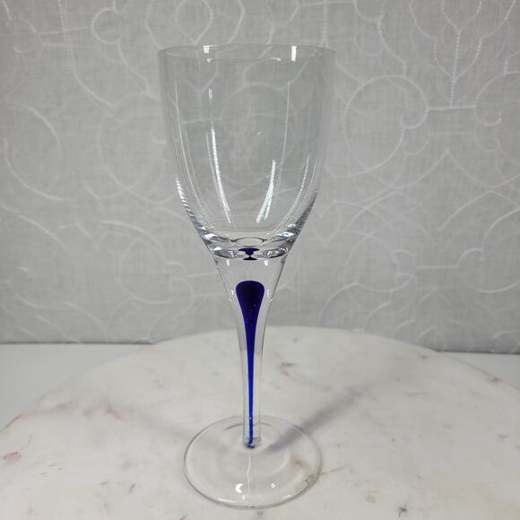 Pier 1 Wine Glass 8.25" Blue‎ Tear Drop Drip Minimalist Stemmed Goblet - Picture 1 of 12
